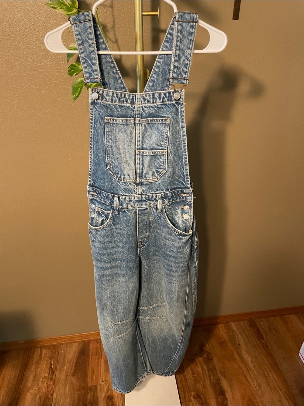 We The Free Barrel Overalls NEW WITH FLAW! - Picture 4 of 14